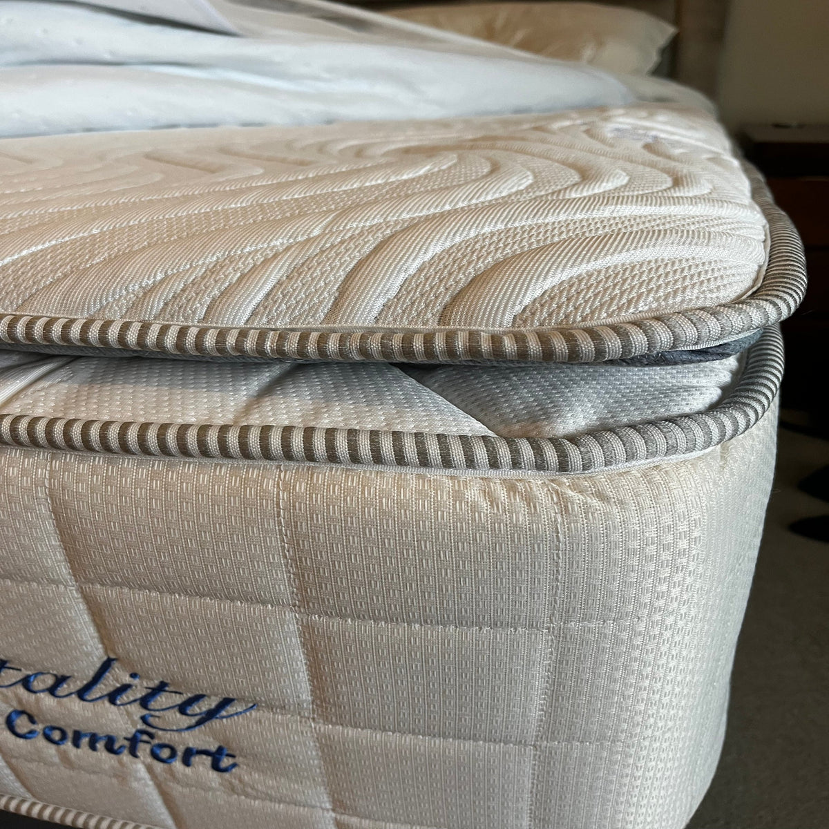 TheraP Pillow Top - Gel memory foam