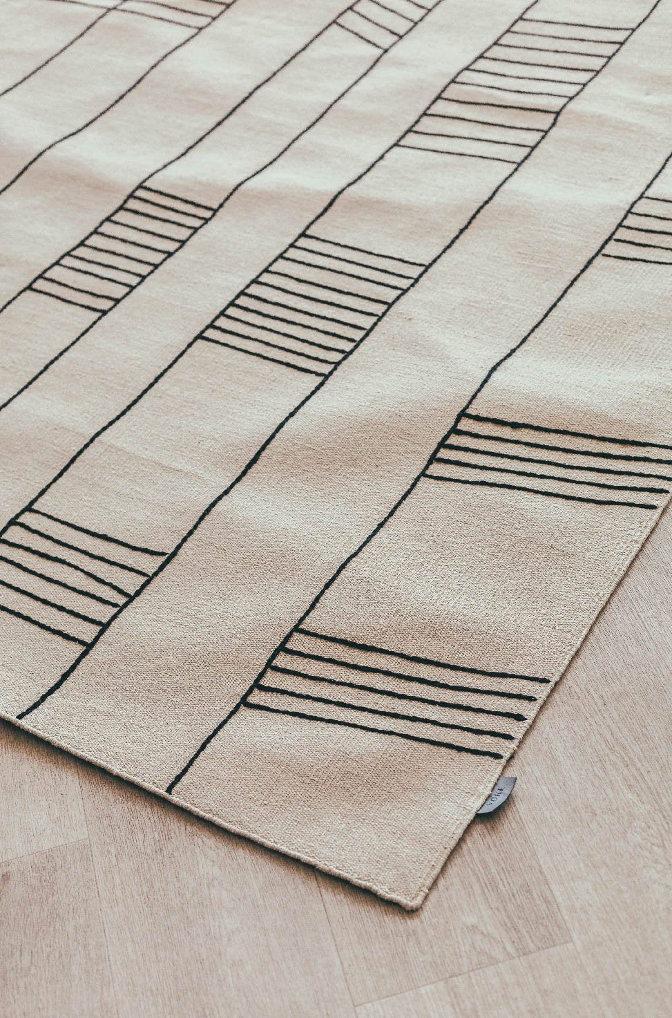 Voke Birch Black Rug