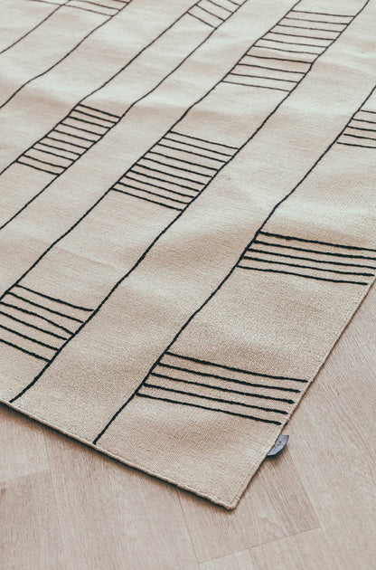 Voke Birch Black Rug